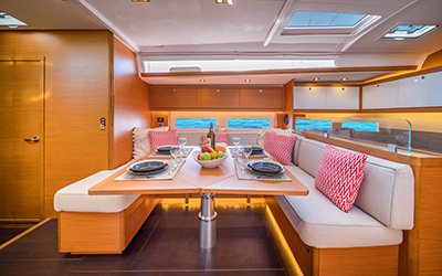 Yachts & Commercial